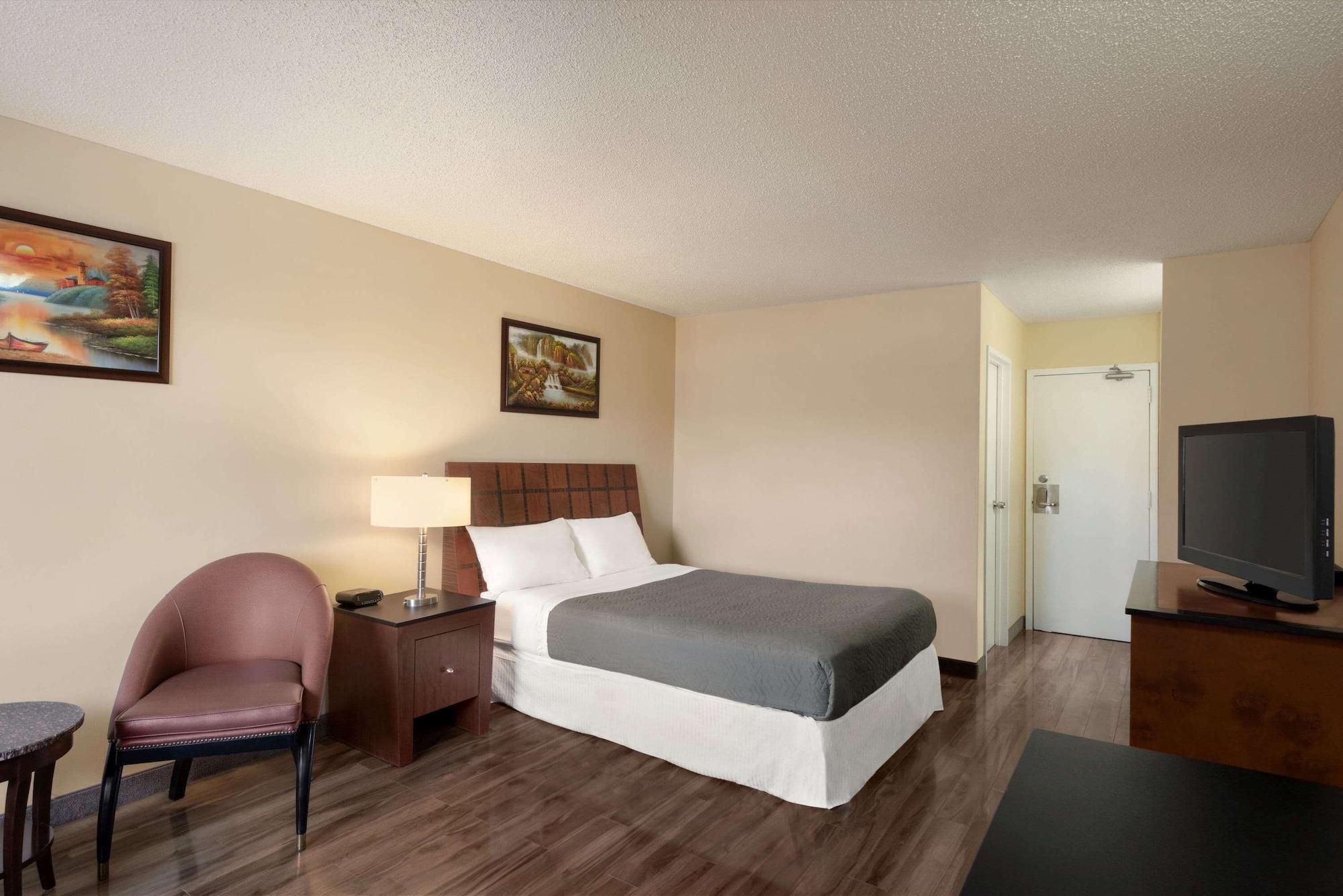 Travelodge By Wyndham Swift Current Exterior foto