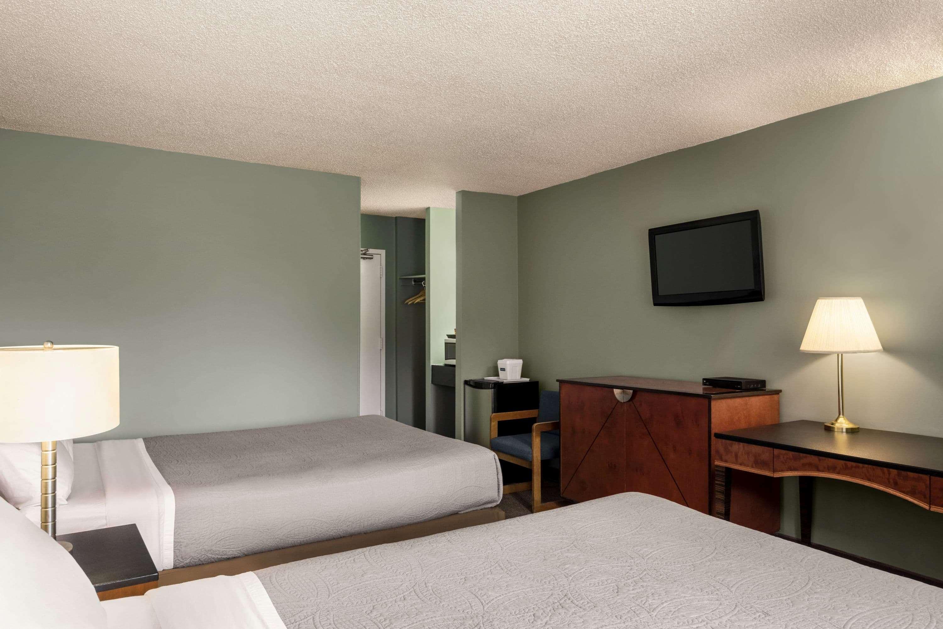 Travelodge By Wyndham Swift Current Exterior foto