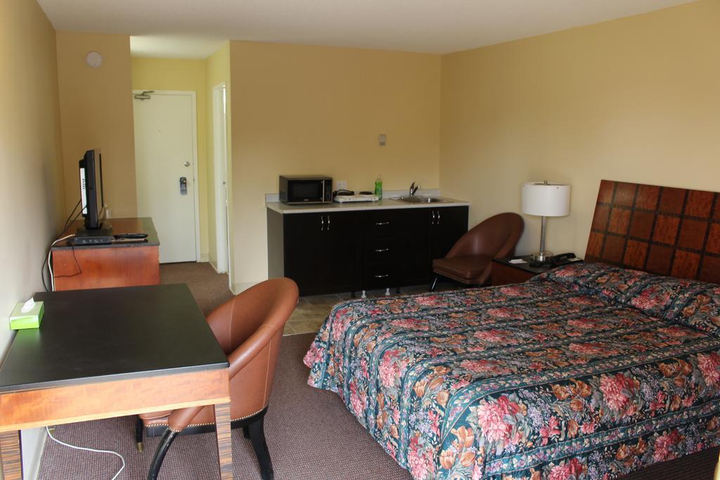 Travelodge By Wyndham Swift Current Exterior foto