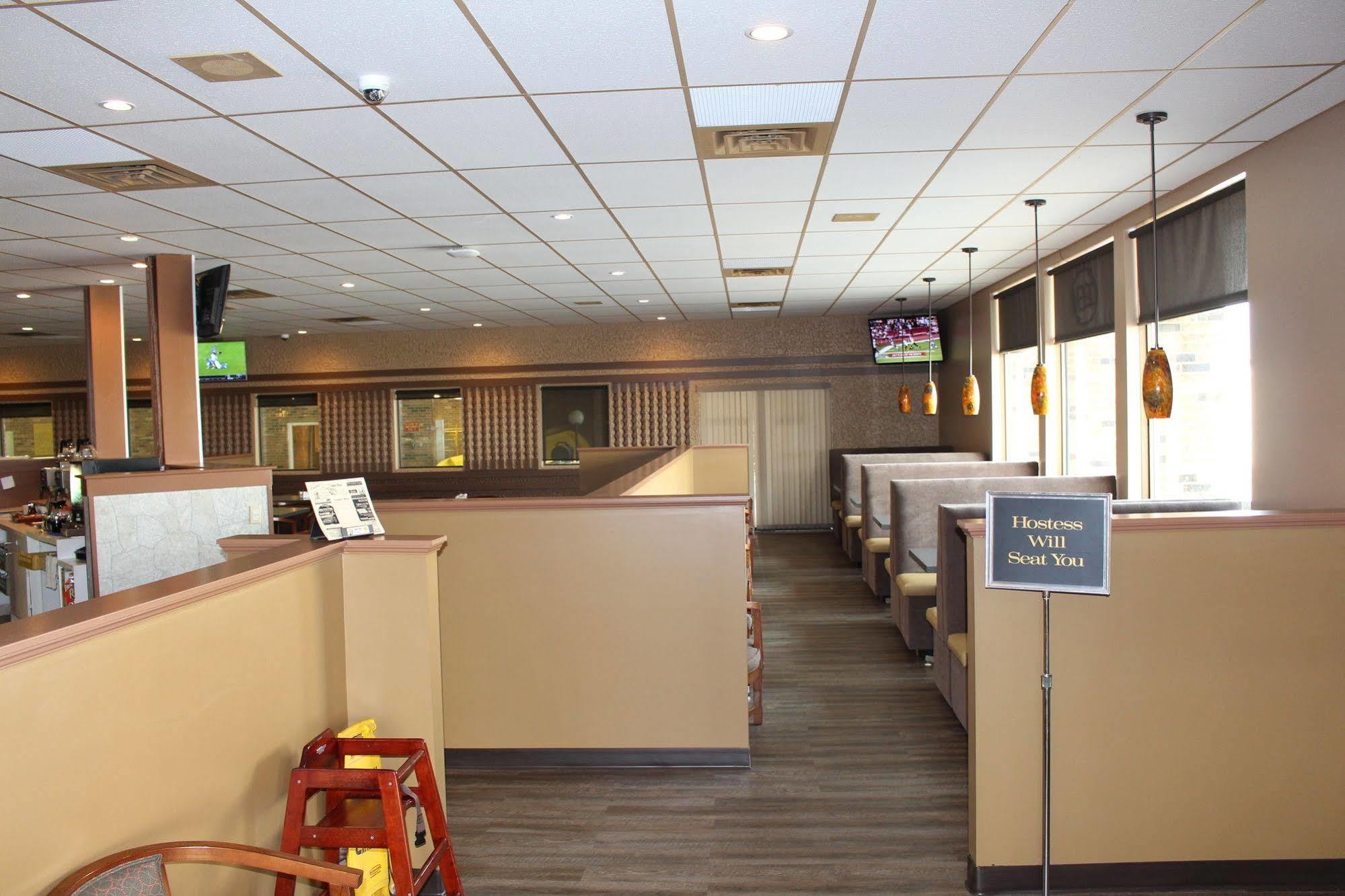 Travelodge By Wyndham Swift Current Exterior foto
