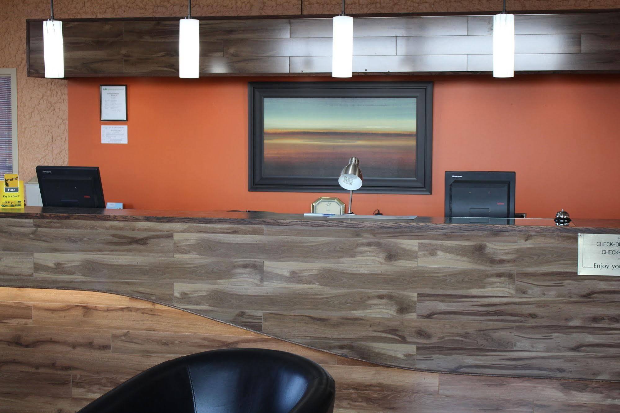 Travelodge By Wyndham Swift Current Exterior foto